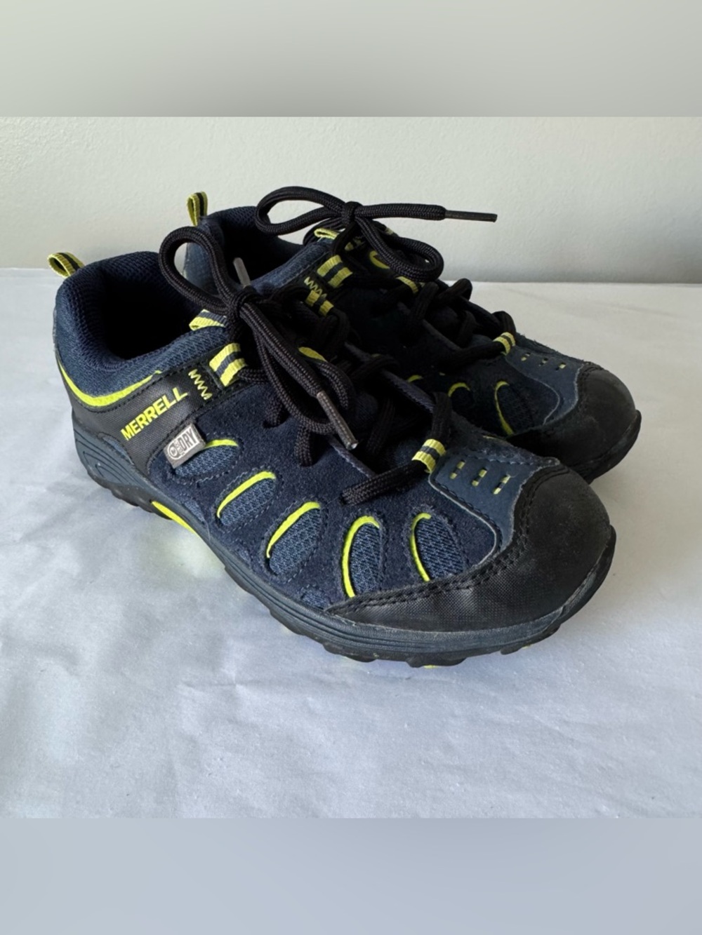 MERRELL Size 2 Little Boys Hiking Shoes Sneakers